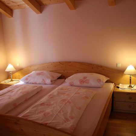 Haus Schwarz Apartment Staudach-Egerndach Luaran gambar